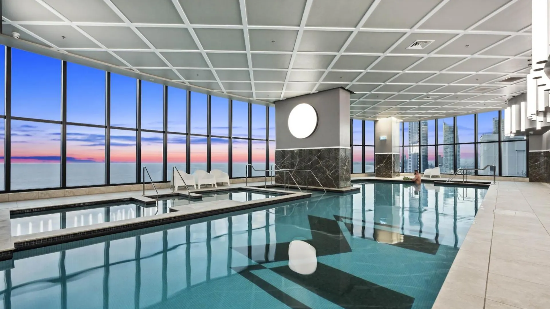 Ocean Views In Beachside 2-Bedroom Unit - Q Stay Guldkusten