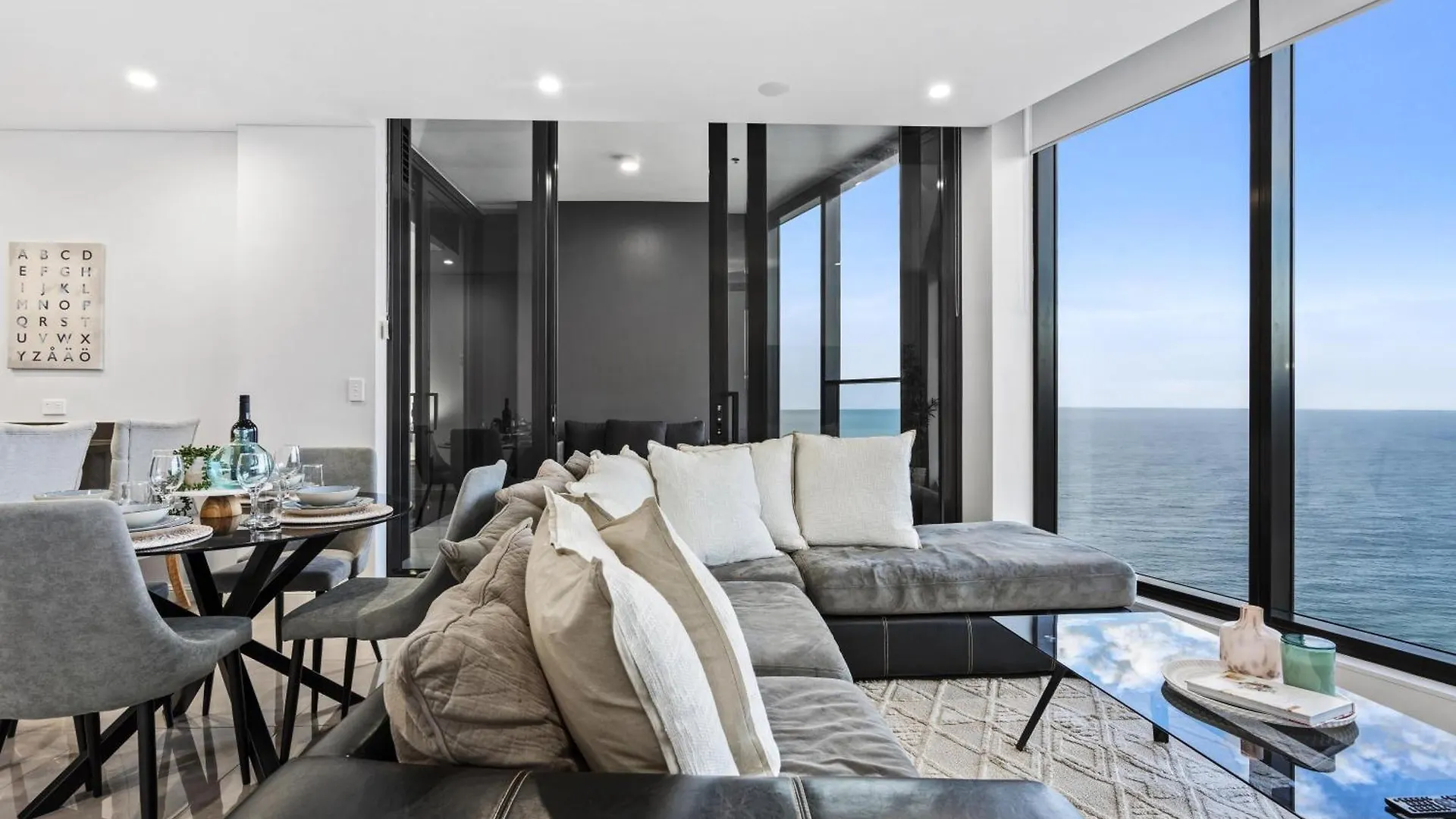 Ocean Views In Beachside 2-Bedroom Unit - Q Stay Guldkusten 0*,  Australien