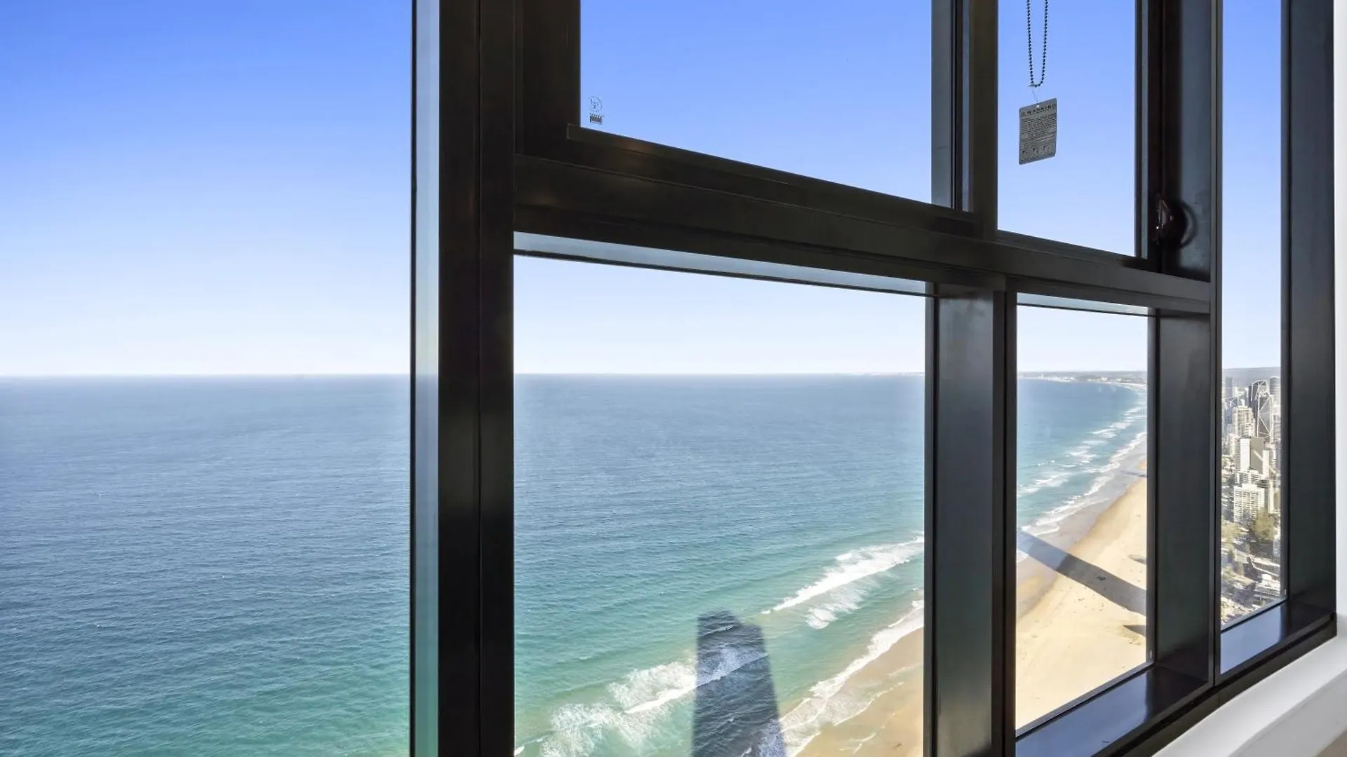 Ocean Views In Beachside 2-Bedroom Unit - Q Stay Guldkusten Lägenhet