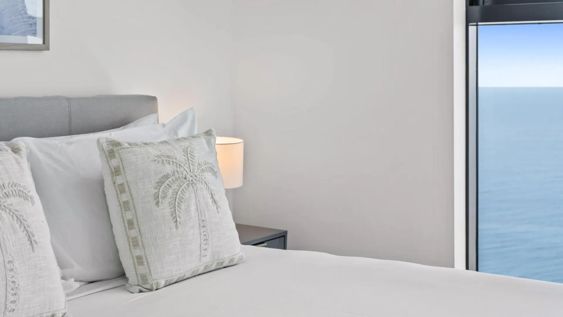 Ocean Views In Beachside 2-Bedroom Unit - Q Stay Guldkusten Lägenhet